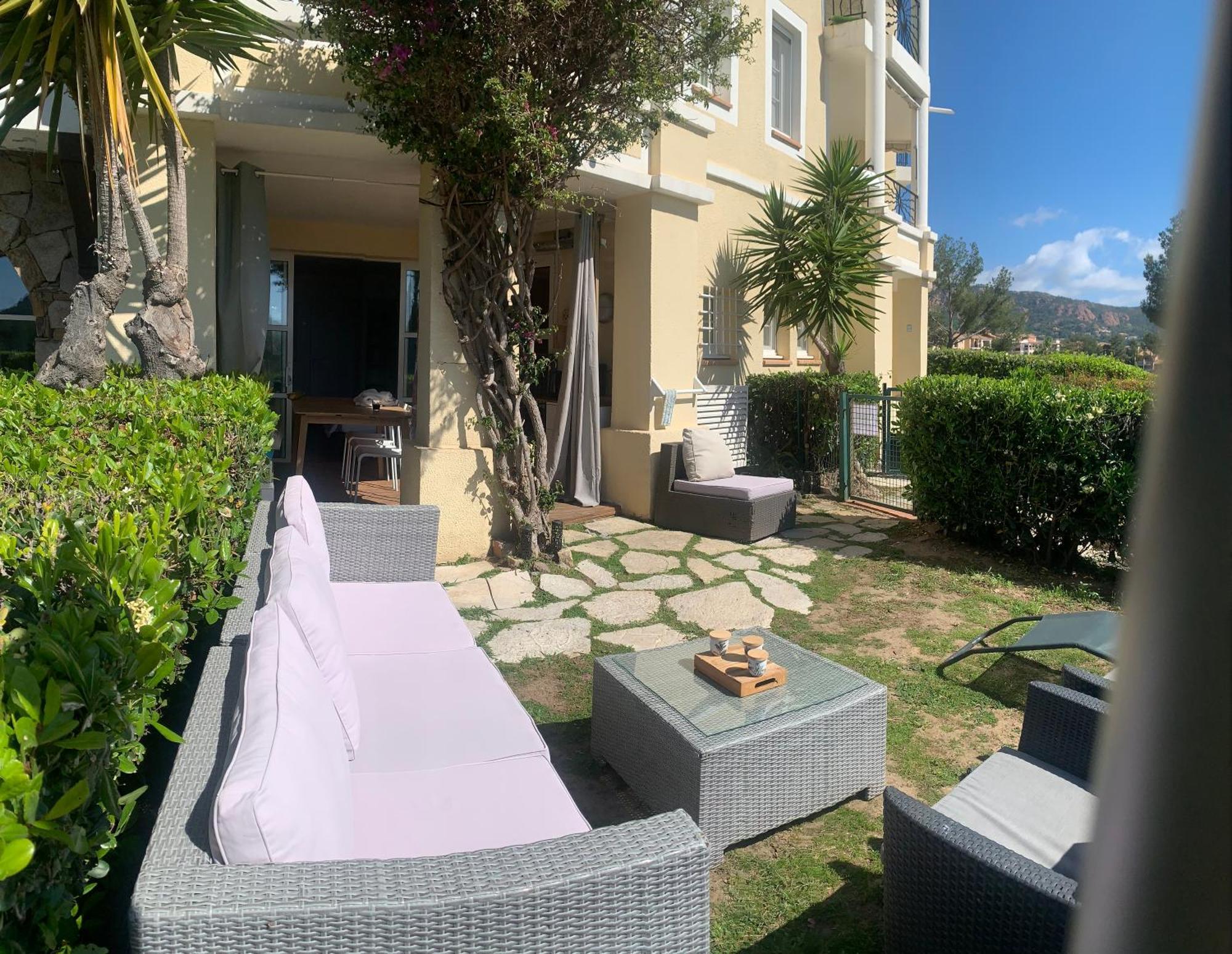 T2 En Rez De Jardin Privatif Cloture , Cap Esterel Pierre Et Vacances ,Piscine Chauffee Des Le 05 Avril Au 02 Novembre Saint-Raphaël Dış mekan fotoğraf